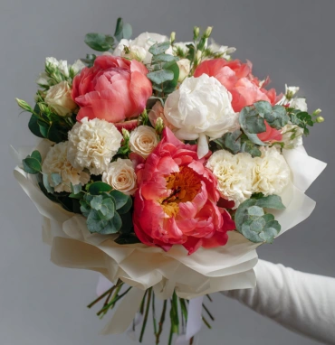 Букет с пионами «Персиковый закат»