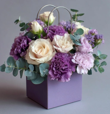 Цветы в сумочке «Модный аромат»