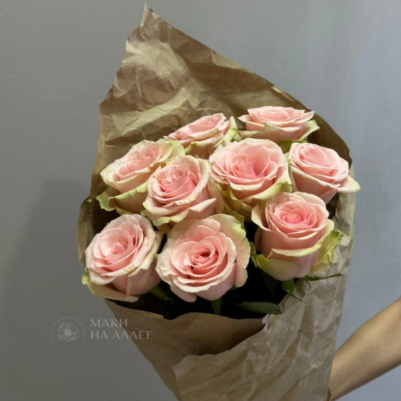монобукет из 9 нежных роз