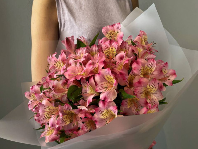 букет с Альстромерия розовое настроение