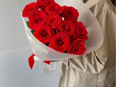 Красные розы классика