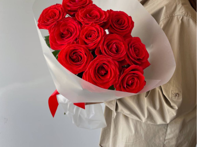Красные розы классика