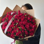 Букет кустовых роз 0