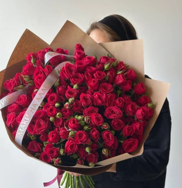 Букет кустовых роз