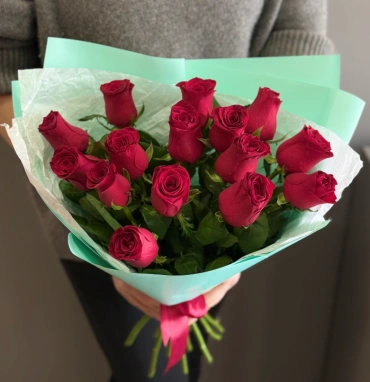 Букет кенийских роз «красная страсть»