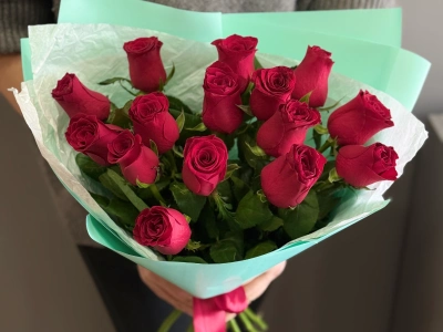 Букет кенийских роз «красная страсть»