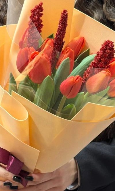 Букет с тюльпанами «огненное настроение»