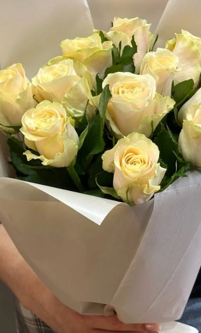 Букет кенийских роз «Белые невесты»