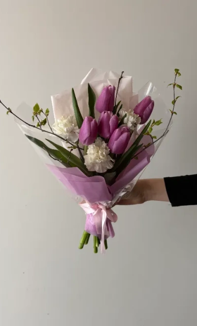 Букет с тюльпанами «весенняя нежность»