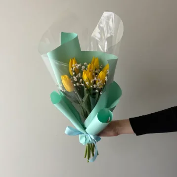 Букет с тюльпанами «Солнечный»
