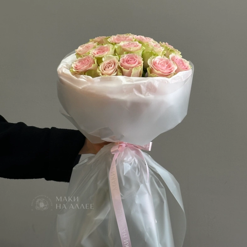 Розовые розы 15 шт &laquo;Весна&raquo;